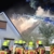 Feuer breitet sich schnell aus - zwei Einfamilienhäuser betroffen