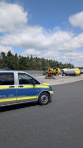 Polizeieinsatz der besonderen Art- Babyglück auf dem Rastplatz