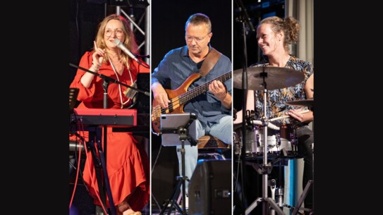Tania Fritz   "Das kleine Glück"  im Trio mit Anne Diedrichsen und Lars Hansen