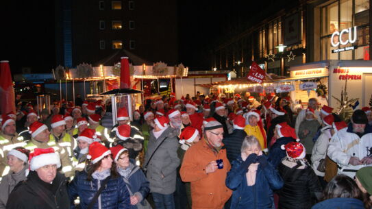 Weihnachtspullover-Wette und kostenloses Kinderkarussell bei "UlzburgGlüht"