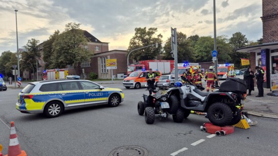 Zwei Verletzte bei Quad-Kollision in Neumünster