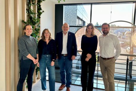 Im direkten Dialog mit der Wirtschaft - Drei Betriebe zeigen ihre Stärken