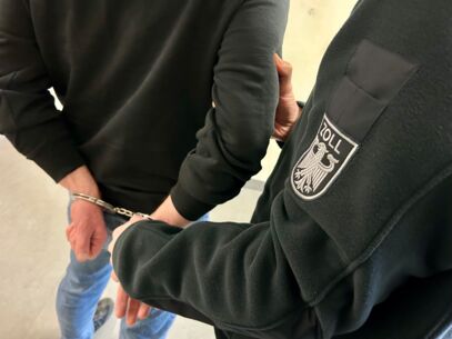 Sozialversicherungsbetrug! Hausdurchsuchungen in Norderstedt, Bad Bramstedt und Kaltenkirchen