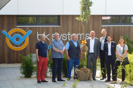 Besuch der Firma bk systems GmbH im Klein-Gewerbegebiet