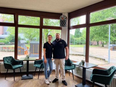 Neues Theatercafé & Bistro eröffnet im Kurpark der Auenlandklinik Bad Bramstedt