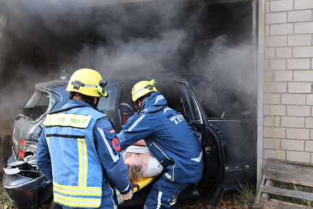 Feuer, Explosionen, eingestürzte Mauern: THW Kaltenkirchen probt den Ernstfall