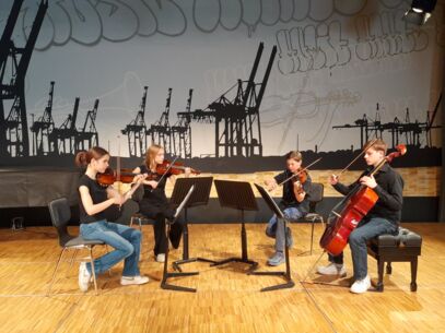 Benefiz-Neujahrs-Konzert „Jung und verdammt gut“