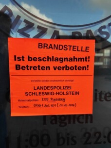 Schnelles Eingreifen verhindert Schlimmeres bei Imbissbrand in Bad Bramstedt
