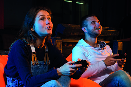 VR eSports Cup: Mein Hobby: Fußball. Meine Position: Couch.