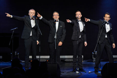 Klangrazzia oder das „Homecoming der Norderstedter Brüder“ Hans-Werner und Chin Meyer