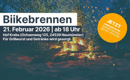 Traditionelles Biikebrennen auf Hof Krebs in Neumünster