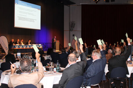 Fusionierung mit der Volksbank Raiffeisenbank, Itzehoe