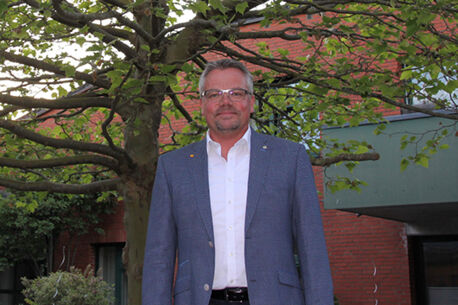 Stefan Schallert als Obermeister der Elektroinnung bestätigt