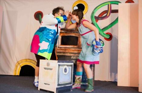„Motte will Meer“: interaktives Musiktheaterstück für Kinder