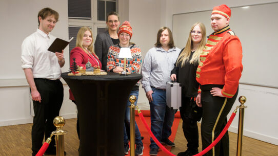 Gottesdienst mit Theater, Musik und Afterglow in der Anscharkirche