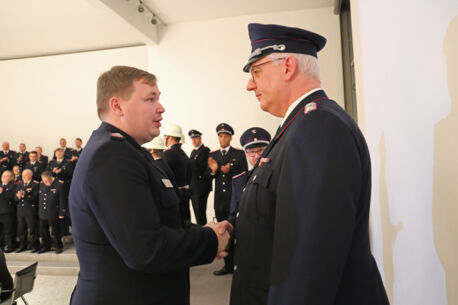 Besondere und erstmalige Auszeichung für den ausgeschiedenen Zugführer