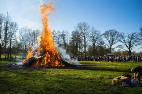 Osterfeuer der FFH 04.04.26