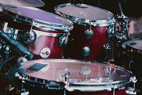 Trommelwirbel für Martin Grubinger und die wilden 80