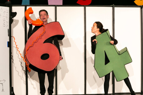 „Die Fünf muss raus“: Theater für Kinder ab sechs Jahren