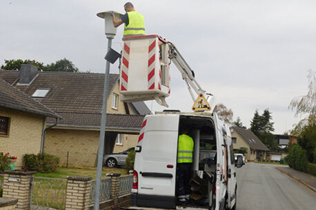 Austausch der Straßenbeleuchtung hat begonnen
