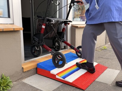 Auffahrhilfen aus LEGO-Steinen - Wer spendet Steine?
