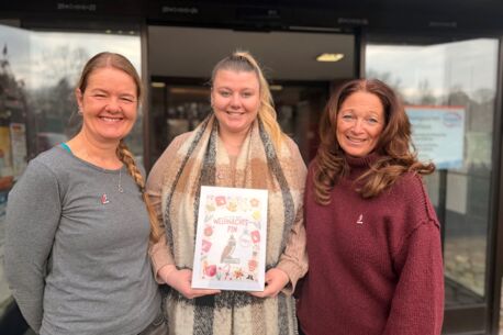 Weihnachtliche Eulenpins ab sofort erhältlich