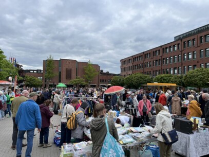 Dritter Nachtflohmarkt – Bummeln, Stöbern und Chansons unter freiem Himmel