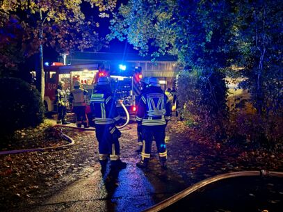 Zimmerbrand in Heidmoor: 70 Feuerwehrleute im Einsatz