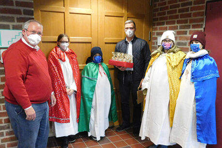 Sternsinger segnen Rathaus der Stadt Kaltenkirchen