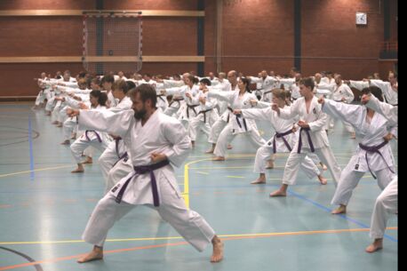 Starker Jahresabschluss im Karate Dojo Kyotokan – Neue Anfängerkurse ab Januar