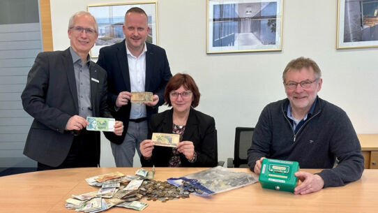 Fremdwährungs-Sammelaktion für Bürgerstiftung Henstedt-Ulzburg