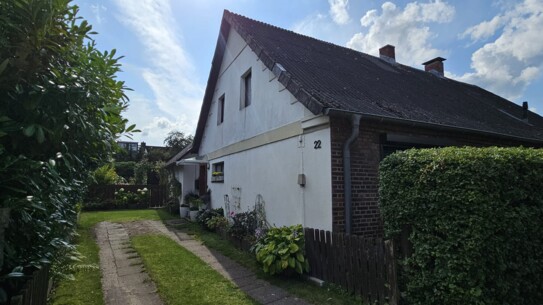 Charmantes Doppelhaus in beliebter 
Lage von Bargteheide