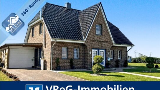 Alleinlage! - Neuwertiges Friesenhaus in KfW 55-Standard auf dem Lande