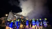 103 Einsatzkräfte im Großeinsatz: Feuerwehr verhindert Ausbreitung eines Dachstuhlbrandes