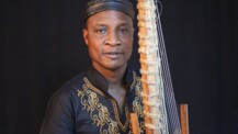 Adjiri Odametey - Afrikanische Weltmusik im Hof Lübbe