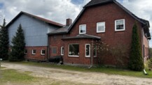 Zwei Häuser in ländlicher Lage von Groß Niendorf