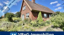 Geräumiges Einfamilienhaus mit Doppelgarage in Kittlitz bei Ratzeburg - Naturblick über Felder