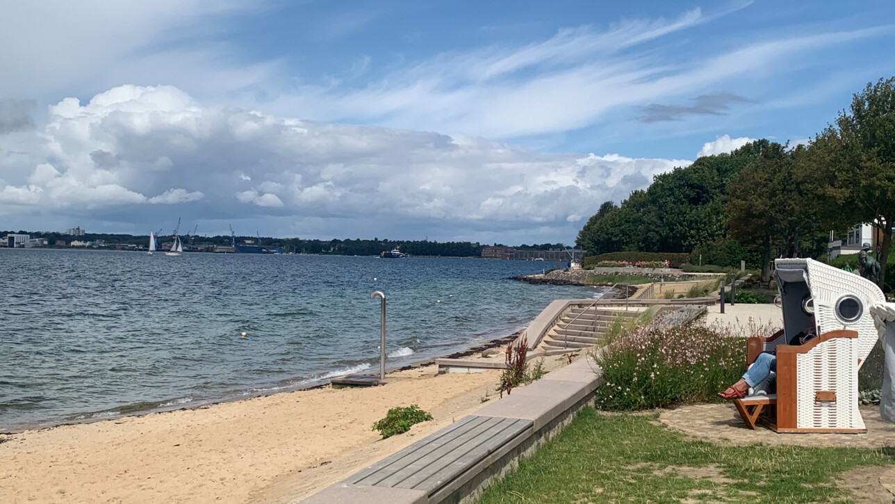 Ein Bummel am Heikendorfer Strand ist eine schnelle Reise wert!