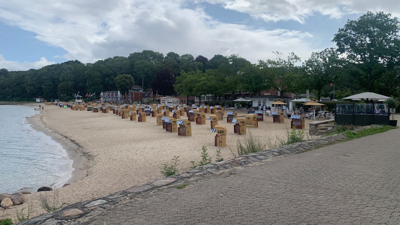 Ein Bummel am Heikendorfer Strand ist eine schnelle Reise wert!