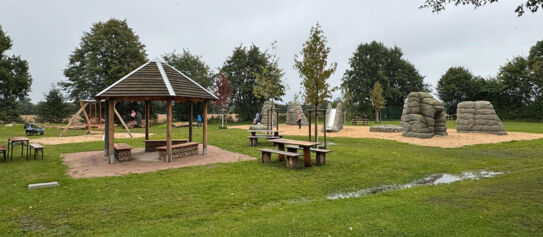 Feierliche Eröffnung des neuen Spielplatzes am Krückauwanderweg