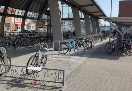 Neue Fahrradbügel am AKN-Bahnhof Kaltenkirchen