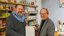Stadt übergibt Fairtrade-Stadt Koordination an Weltladen