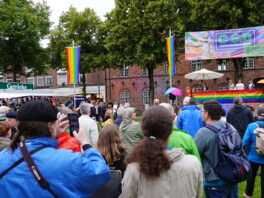 Bad Bramstedt feiert ersten Christopher Street Day