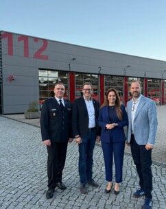 Stromausfall, Sabotage, Drohnen: 150 Gäste diskutieren in Kaltenkirchen über Krisenvorsorge