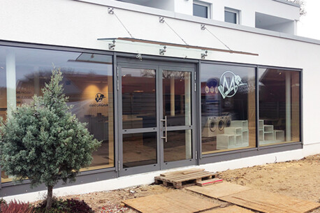 elektroMünster bestückt den neuen Showroom