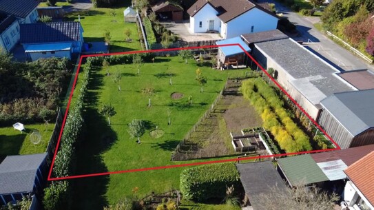 Großes Baugrundstück für ein Einfamilien- oder auch Mehrfamilienhaus in Bornhöved