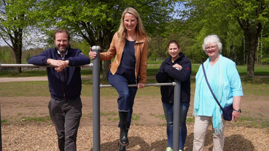 famila macht`s möglich: Neue Spielgeräte im Freizeitpark