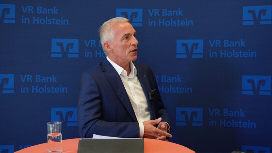 Erwartungen übertroffen! Starkes Geschäftsjahr 2023 der VR Bank in Holstein