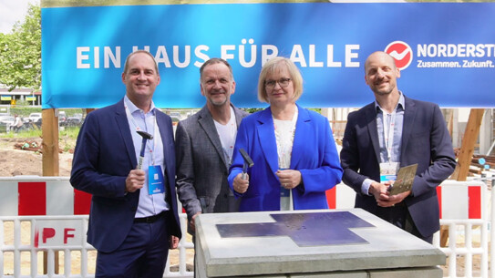 Der Grundstein für das Bildungshaus Norderstedt ist gelegt!