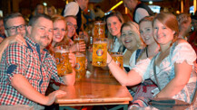 Ozapft is! Das Oktoberfest-Zelt ist eröffnet (Fotogalerie)